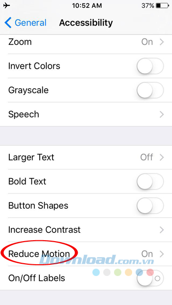 Nhấn vào Reduce Motion
