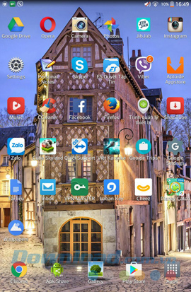 Cài hình nền cho máy