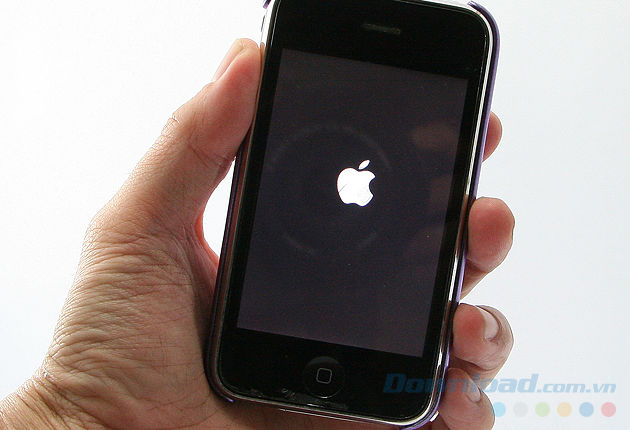 Khởi động lại máy