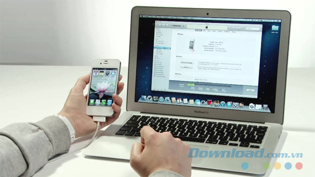 Đồng bộ dữ liệu qua iTunes Đồng bộ dữ liệu qua iTunes