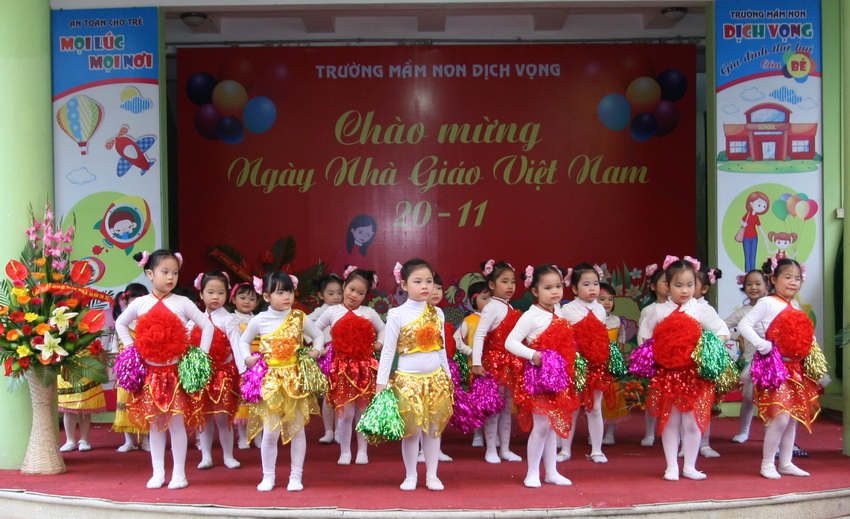 Kịch bản và lời dẫn chương trình văn nghệ 20/11