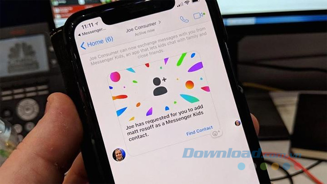 Bố mẹ nhìn thấy