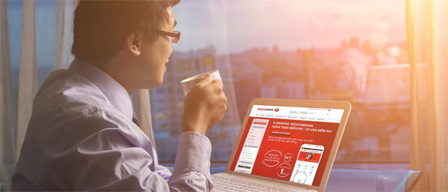 Xem số dư qua máy tính