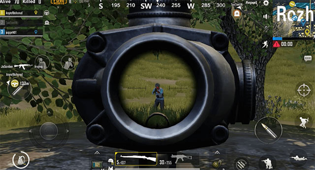 Bắn vào đầu đối phương