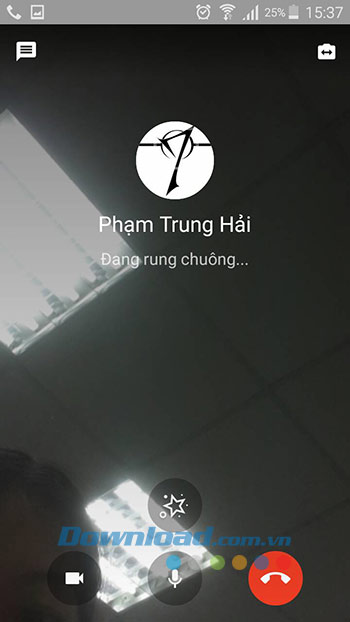 Chờ bạn bè nhận cuộc gọi trên Facebook Messenger