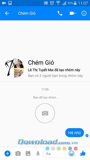 Chat nhóm Facebook