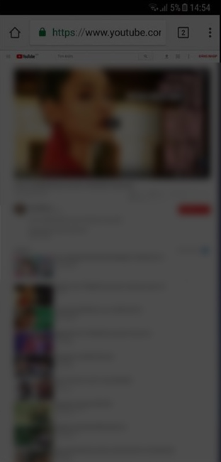 Giao diện xem Youtube trên điện thoại