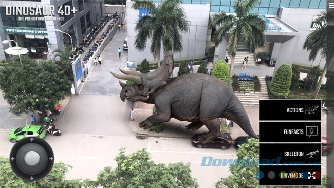 Khủng long trên Dinosaur 4D xuống phố
