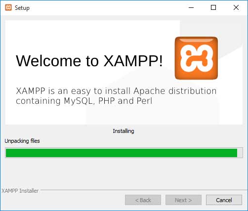 XAMPP đang cài dữ liệu