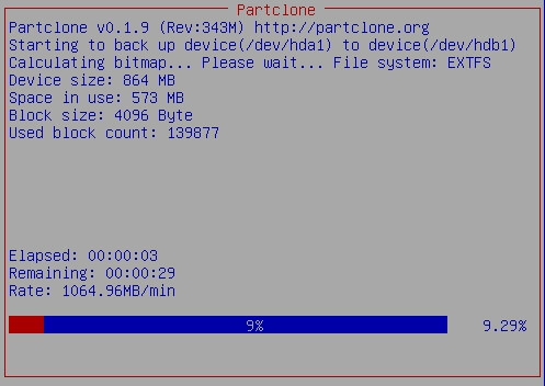 Đợi quá trình clone ổ cứng hoàn tất