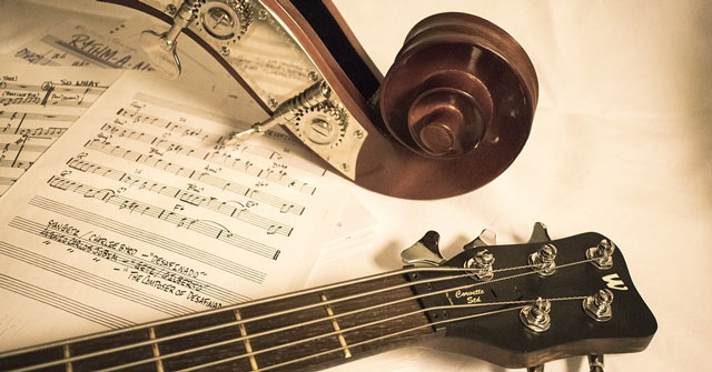 Cảm nhận tiếng đàn trong bài thơ Đàn ghi ta của Lor-ca