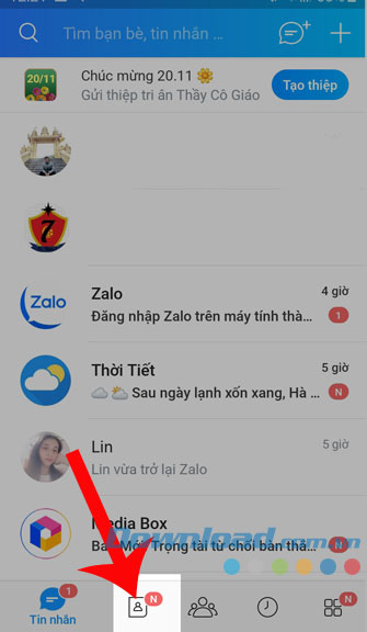 Nhấn vào mục Danh bạ