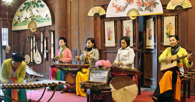 Phân tích tác phẩm Nhìn về vốn văn hóa dân tộc