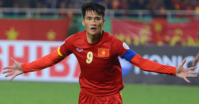 Tả cầu thủ bóng đá