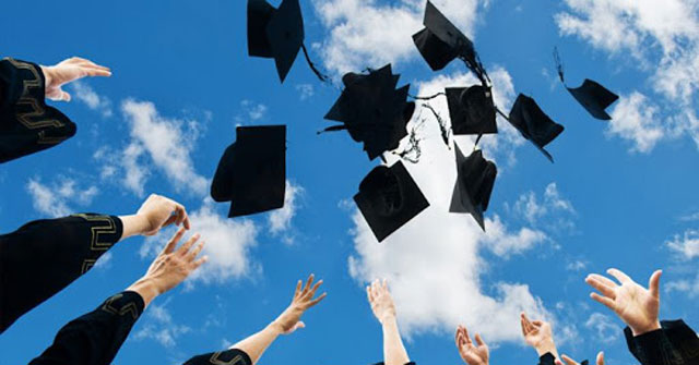 Nghị luận về Chỉ có vào Đại học thì cuộc đời mới có tương lai