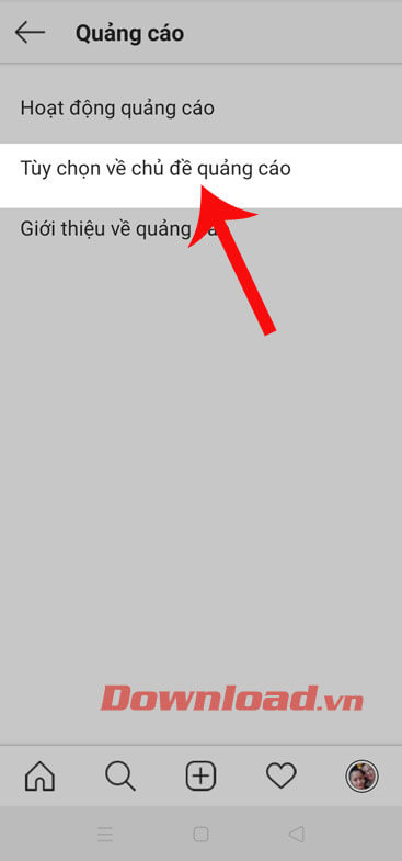 Ấn vào mục Tùy chọn về chủ đề quảng cáo