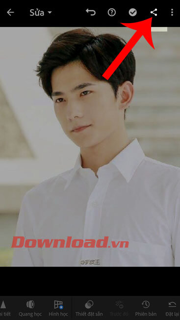 Chạm vào biểu tượng chi sẻ