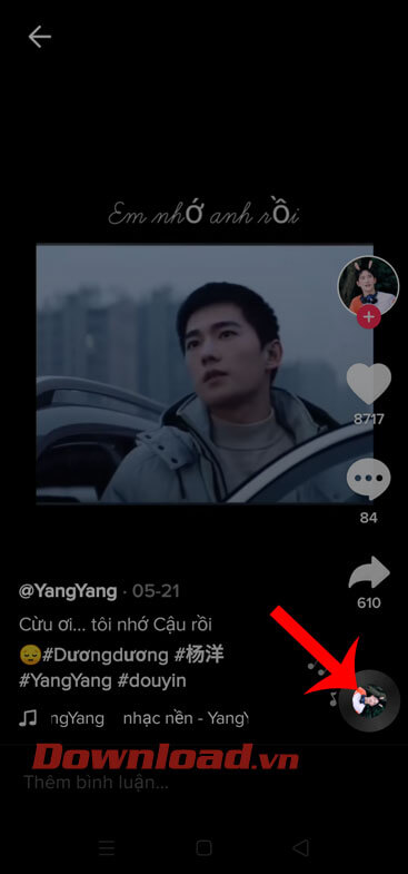 Nhấn vào biểu tượng điã nhạc