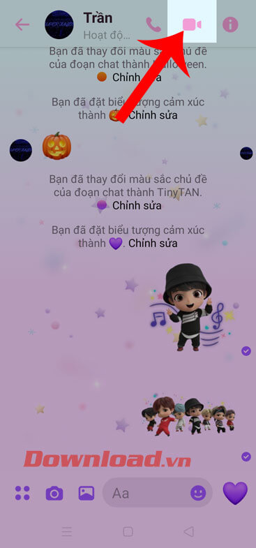 Nhấn vào biểu tượng máy quay 