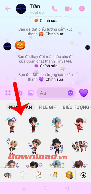 Chạm vào nhãn dán