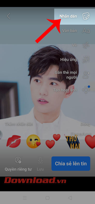 Ấn vào mục Nhãn dán