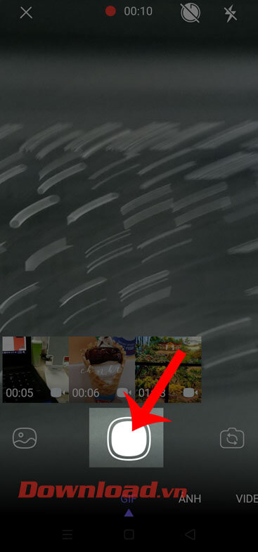 Ấn vào hình vuông màu trắng