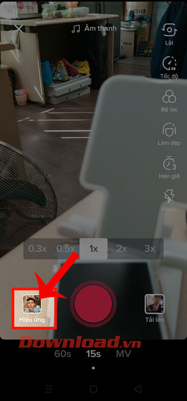 Nhấn vào mục hiệu ứng 