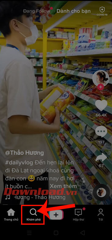 Nhấn vào mục Khám phá