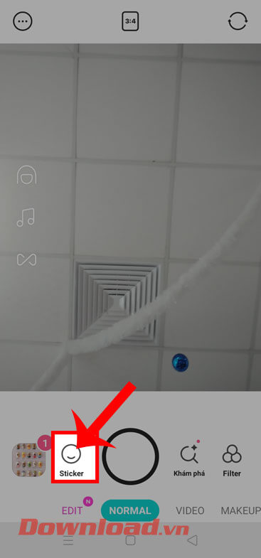 Nhấn vào mục Stiker