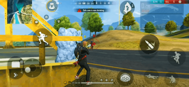 M1887 là khẩu shotgun mạnh nhất với mức sát thương 100 nhưng chỉ chứa 2 viên đạn mỗi lần nạp