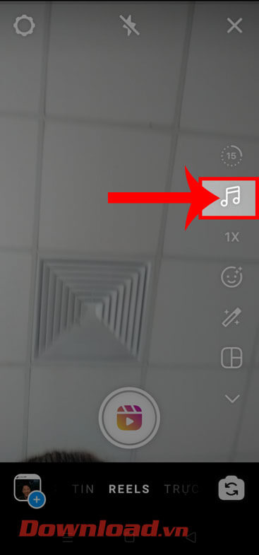 Ấn vào biểu tượng nốt nhạc