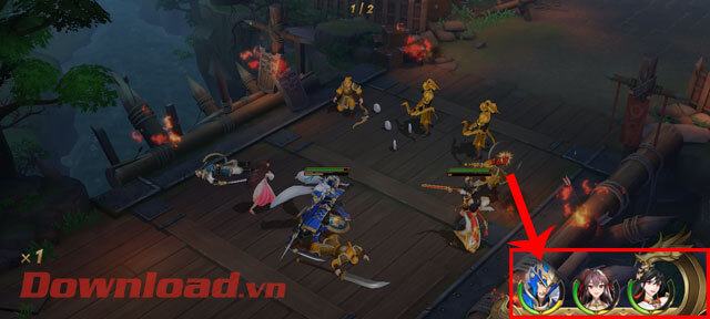 <p><strong>Bước 10:</strong> Khi bước vào trận đấu, nhấn vào<strong> hình ảnh của các vị tướng</strong>