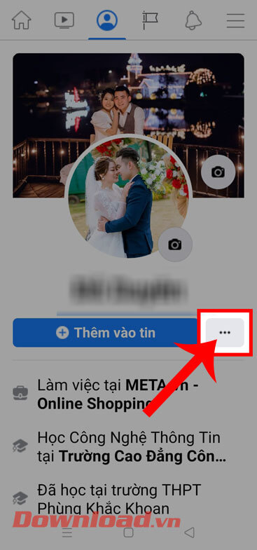 <p><strong>Bước 2:</strong> Tại trang cá nhân của Facebook, nhấn vào <strong>biểu tượng dấu ba chấm.