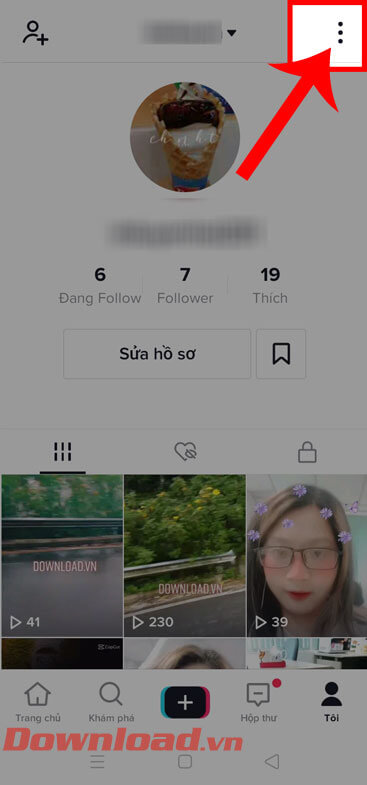 Ấn vào biểu tượng dấu ba chấm 