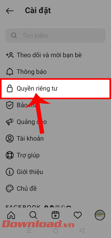 <p><strong>Bước 4:</strong> Ở mục<em> Cài đặt</em> của Instagram, ấn vào mục <strong>Quyền riêng tư.</strong></p>