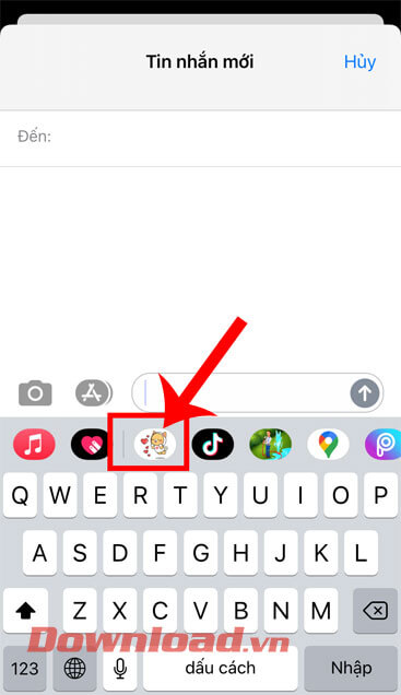 <p><strong>Bước 9: </strong>Quay lại cuộc trò chuyện của iMessage, chạm vào<strong> ứng dụng nhãn dán