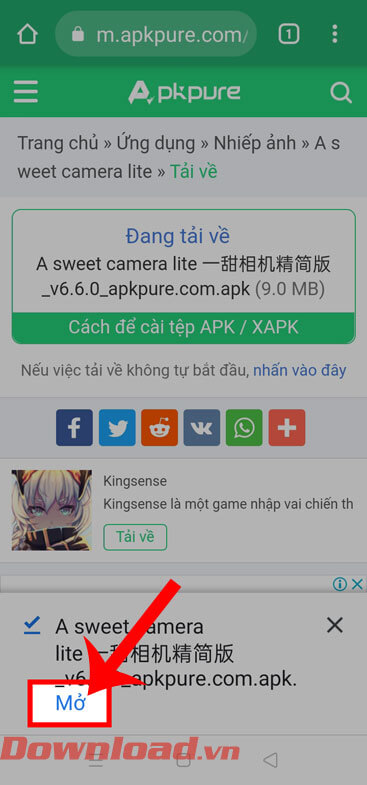 <p><strong>Bước 4: </strong>Chờ trong một lát để quá trình tải file ứng dụng về điện thoại được hoàn