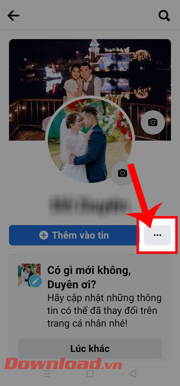 <p><strong>Bước 2: </strong>Trong <em>Trang cá nhân Facebook</em> của mình, nhấn vào <strong>biểu tượng