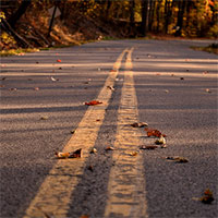 Toán lớp 4 Bài 32: Hai đường thẳng song song