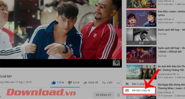 Click chuột vào mục Mở bản chép lời