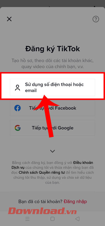 <p><strong>Bước 3:</strong> Tại giao diện <em>Đăng ký TikTok</em> lúc này, chạm vào mục<strong> Sử dụng