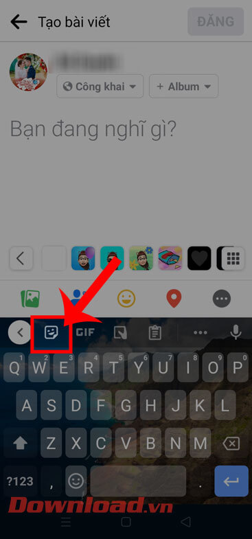 <p><strong>Bước 3: </strong>Lúc này, trong phần tạo bài viết, hãy ấn vào<strong> biểu tượng cảm xúc