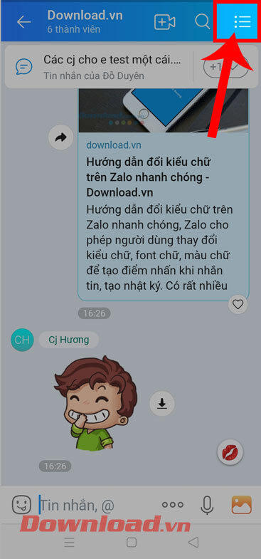 <p><strong>Bước 2:</strong> Trong cuộc hội thoại nhóm của Zalo, nhấn vào <strong>biểu tượng ba dấu gạch