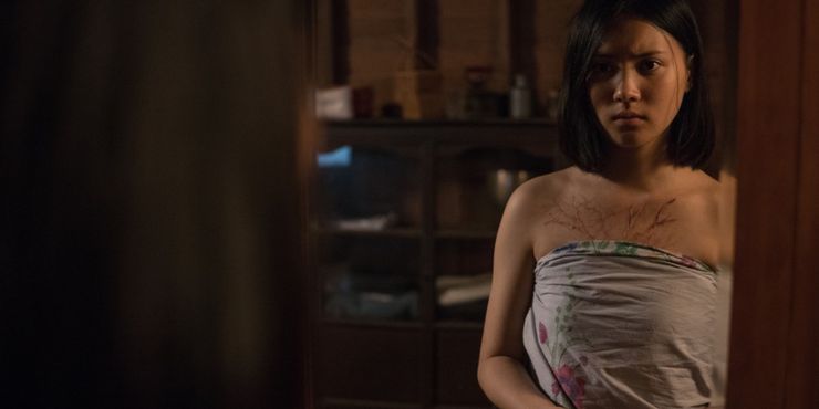 Phim Inhuman Kiss hay không kém The Medium