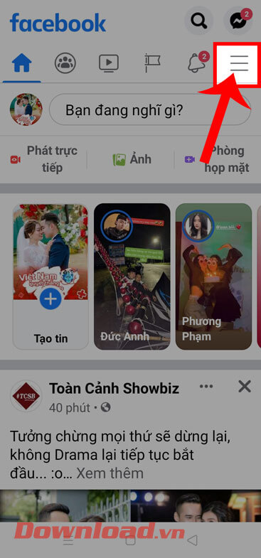 <p><strong>Bước 2:</strong> Trong giao diện chính của ứng dụng, ấn vào <strong>biểu tượng ba dấu gạch