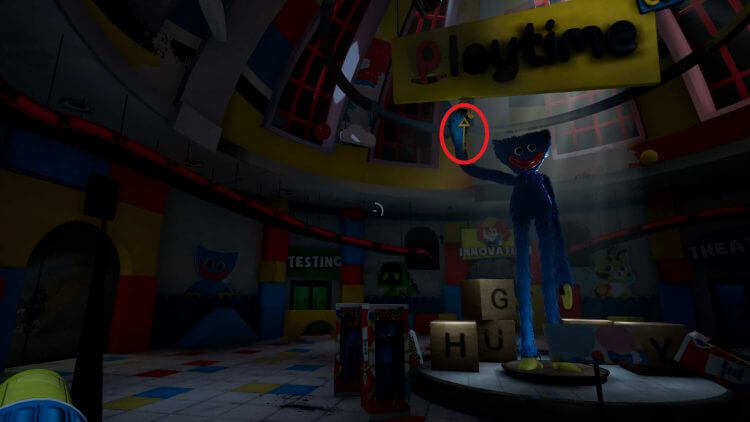 Lấy chìa khóa màu vàng trong tay quái vật độ chơi