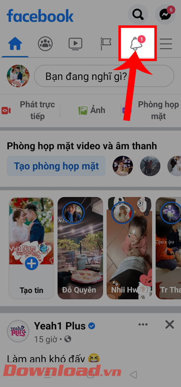 <p><strong>Bước 2: </strong>Trong giao diện chính của ứng dụng, nhấn vào <strong>biểu tượng thông báo</strong>