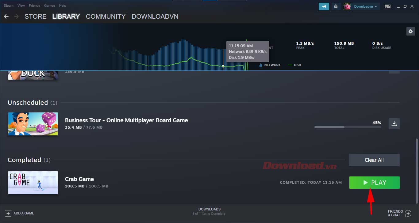 <p>5. Đợi game tải hoàn tất. Sau đó, vào <strong>Library</strong>, tìm <strong>Crab Game</strong>. Nhấn