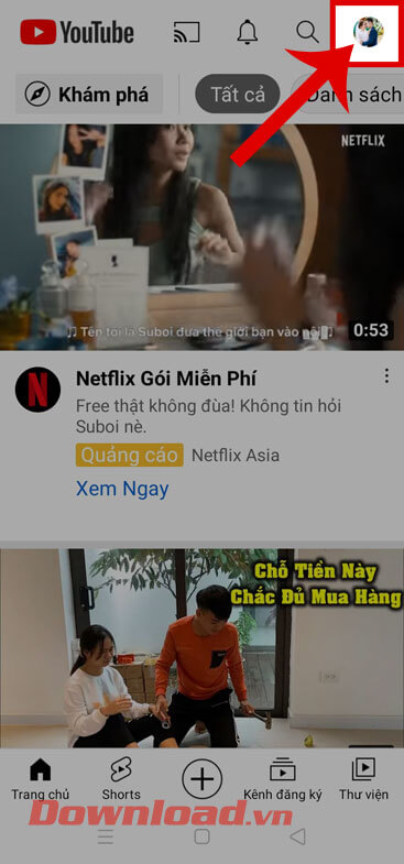 <p><strong>Bước 1:</strong> Đầu tiên, chúng ta sẽ <strong>mở ứng dụng Youtube </strong>trên điện thoại