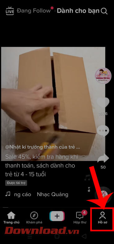 <p><strong>Bước 1:</strong> Đầu tiên, chúng ta sẽ <strong>mở ứng dụng TikTok </strong>trên điện thoại